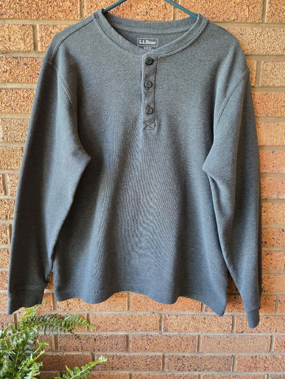 L.L. Bean Slim Fit Waffle Knit Henley Shirt Men's Large Green Thermal Long Sleev
